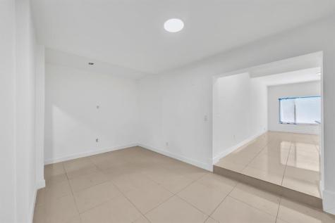 16010 NE 5th Avenue Miami FL 33162