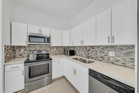 16010 NE 5th Avenue Miami FL 33162