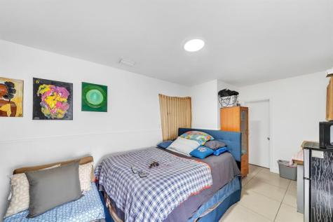 16010 NE 5th Avenue Miami FL 33162