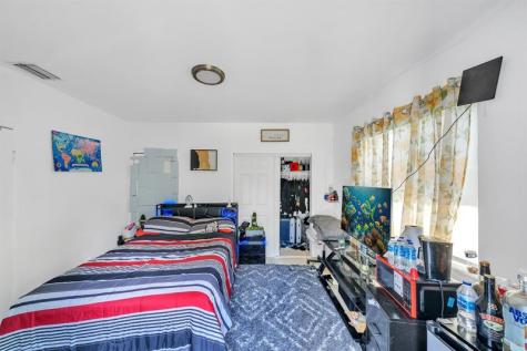 16010 NE 5th Avenue Miami FL 33162
