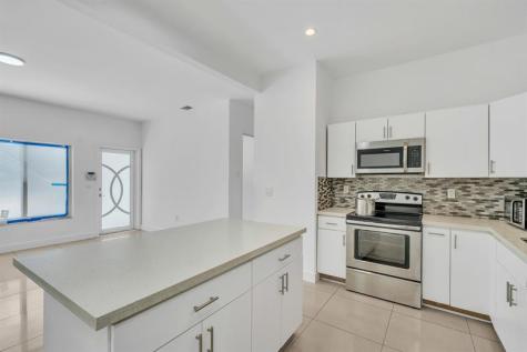 16010 NE 5th Avenue Miami FL 33162