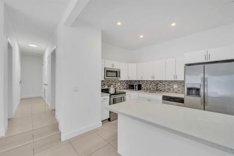 16010 NE 5th Avenue Miami FL 33162