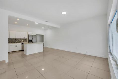 16010 NE 5th Avenue Miami FL 33162