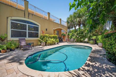 3325 NE 14th Court Fort Lauderdale FL 33304