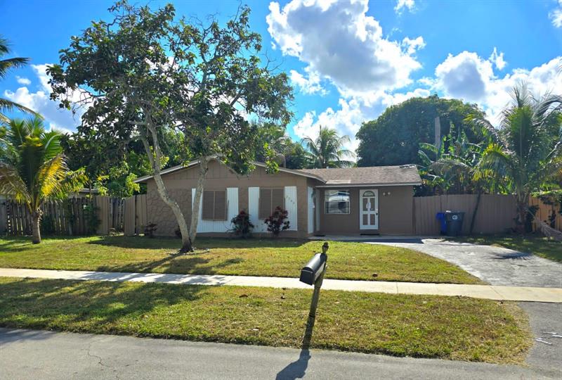 7708 SW 9th Street North Lauderdale FL 33068