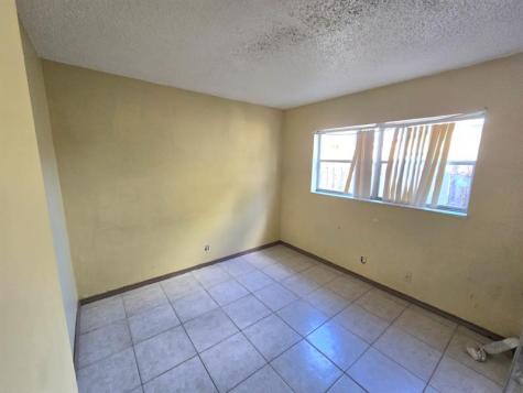 7708 SW 9th Street North Lauderdale FL 33068