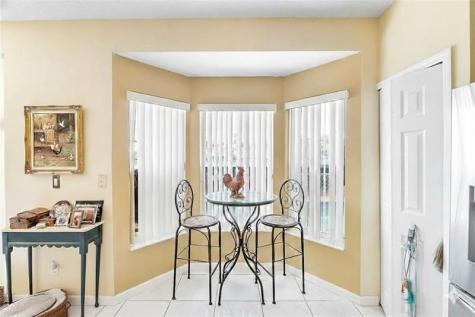 466 E Royal Cove Circle Davie FL 33325