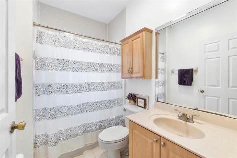 466 E Royal Cove Circle Davie FL 33325