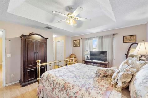 466 E Royal Cove Circle Davie FL 33325