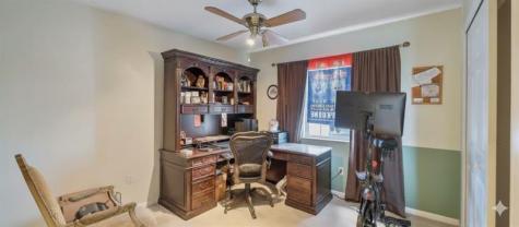 466 E Royal Cove Circle Davie FL 33325