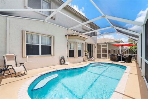 466 E Royal Cove Circle Davie FL 33325