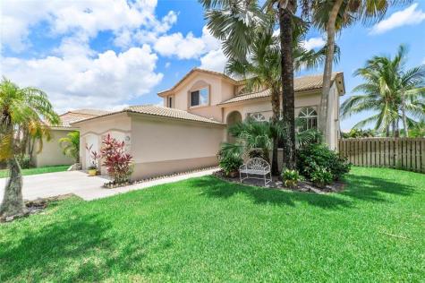 466 E Royal Cove Circle Davie FL 33325
