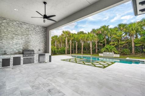 9280 Coral Isles Circle Palm Beach Gardens FL 33412