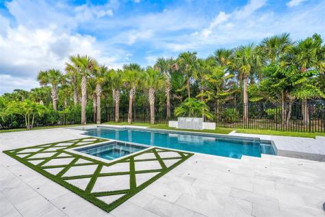 9280 Coral Isles Circle Palm Beach Gardens FL 33412