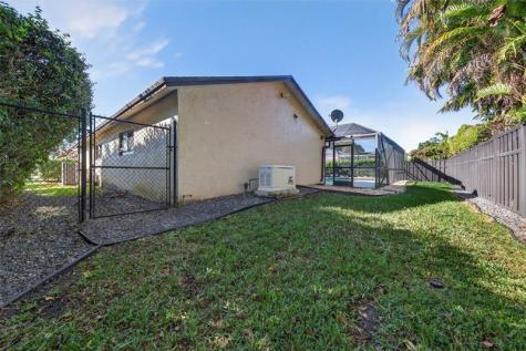 10975 NW 20th Drive Coral Springs FL 33071