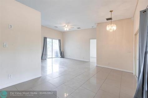 906 E 10th Street Lehigh Acres FL 33972