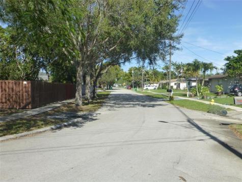9401 SW 53rd Street Cooper City FL 33328
