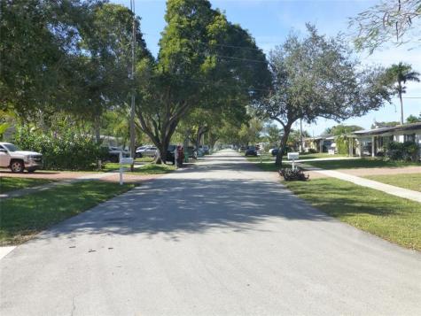 9401 SW 53rd Street Cooper City FL 33328