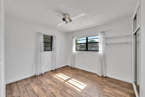 6881 SW 2nd Street Pembroke Pines FL 33023