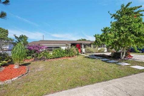 6881 SW 2nd Street Pembroke Pines FL 33023
