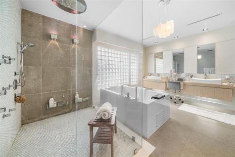2855 NE 35th Street Fort Lauderdale FL 33306
