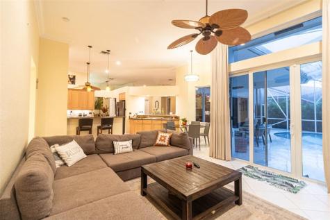 5062 Kensington Circle Coral Springs FL 33076
