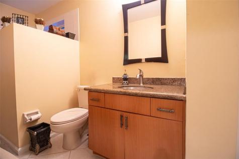 5062 Kensington Circle Coral Springs FL 33076