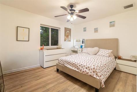 5062 Kensington Circle Coral Springs FL 33076