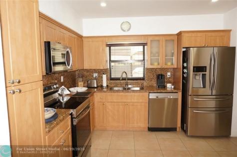 9220 SW 56th Street Miami FL 33165