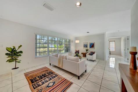 1251 SW 67th Avenue Plantation FL 33317
