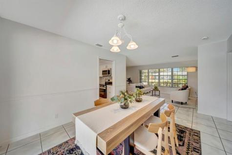1251 SW 67th Avenue Plantation FL 33317