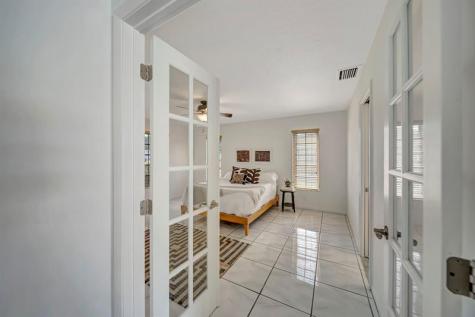 1251 SW 67th Avenue Plantation FL 33317
