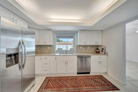 1251 SW 67th Avenue Plantation FL 33317
