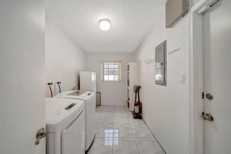 1251 SW 67th Avenue Plantation FL 33317