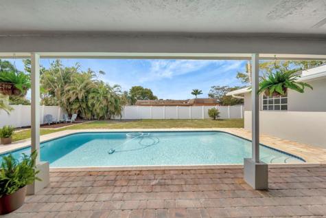 1251 SW 67th Avenue Plantation FL 33317