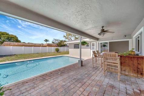 1251 SW 67th Avenue Plantation FL 33317