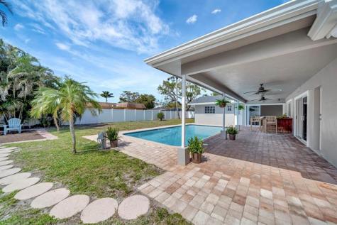 1251 SW 67th Avenue Plantation FL 33317