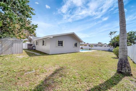1251 SW 67th Avenue Plantation FL 33317