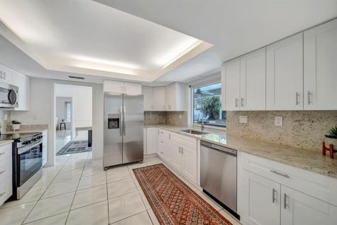 1251 SW 67th Avenue Plantation FL 33317