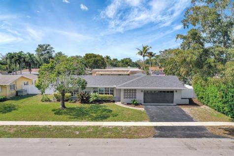 1251 SW 67th Avenue Plantation FL 33317