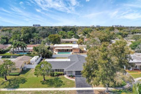 1251 SW 67th Avenue Plantation FL 33317