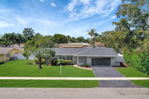 1251 SW 67th Avenue Plantation FL 33317