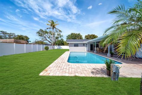 1251 SW 67th Avenue Plantation FL 33317
