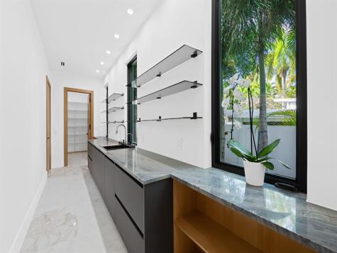 111 Fiesta Way Fort Lauderdale FL 33301