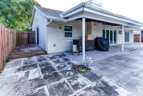 5449 NW 56th Court Tamarac FL 33319