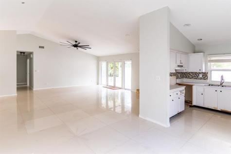 5449 NW 56th Court Tamarac FL 33319