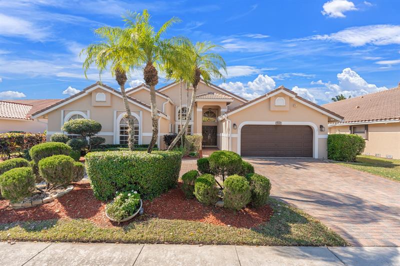 9938 N Springs Way Coral Springs FL 33076