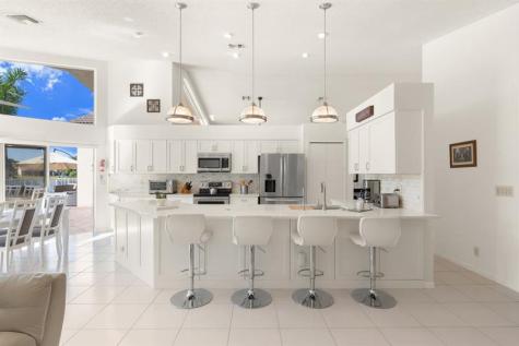 9938 N Springs Way Coral Springs FL 33076