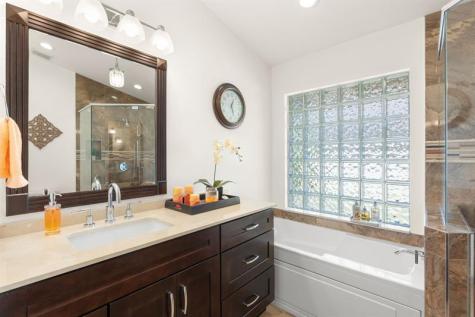 9938 N Springs Way Coral Springs FL 33076