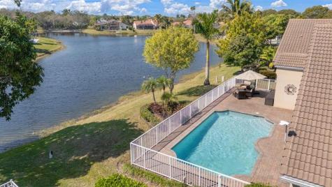 9938 N Springs Way Coral Springs FL 33076